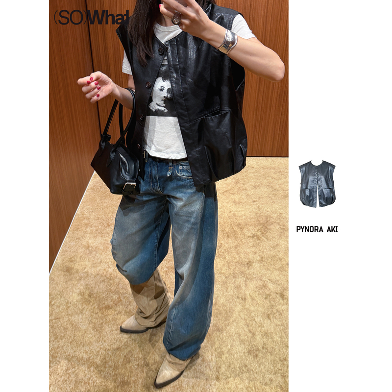 Sowhat Buyer Store Pynora Aki Silhouette Oil-Waxed Sheepskin Sleeveless Round Neck Vest Jacket 26 Autumn/Winter Sowhat Buyer Store Pynora Aki Silhouette Oil-Waxed Sheepskin Sleeveless Round Neck Vest Jacket 26 Autumn/Winter