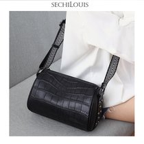 Fashion Contrast Color Broadband Shoulder Bag Women Large Capacity Bag 2021 New Lychee Wing Head Layer Cowhide shoulder bag Women