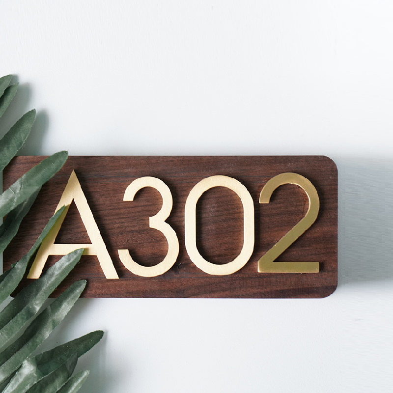 Walnut Wood Home Doorplate Number ID card Nordic Wind Day Minjuku Hotel brass Digital Alphabetical List