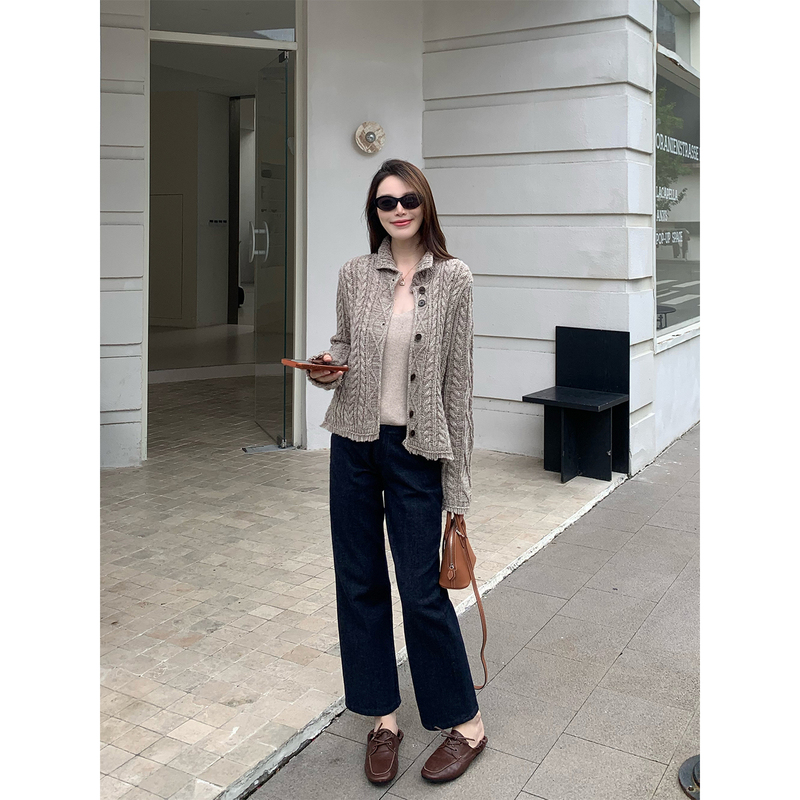 Dabai Dbai【Floral Pattern】Sheep Wool Vintage Twist Knit Stand Collar Cardigan for Women, Autumn Versatile Top Dabai Dbai【Floral Pattern】Sheep Wool Vintage Twist Knit Stand Collar Cardigan for Women, Autumn Versatile Top