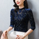 Бархатная приятная телу спортивная одежда, V-образный вырез, короткий рукав, облегающий крой, в западном стиле