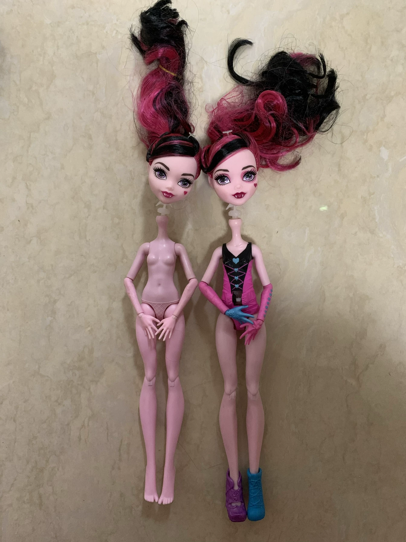 Набор туловищ для кукол (Monster High) в ассортименте — прозрачные и цветные запасные тела, разные образы