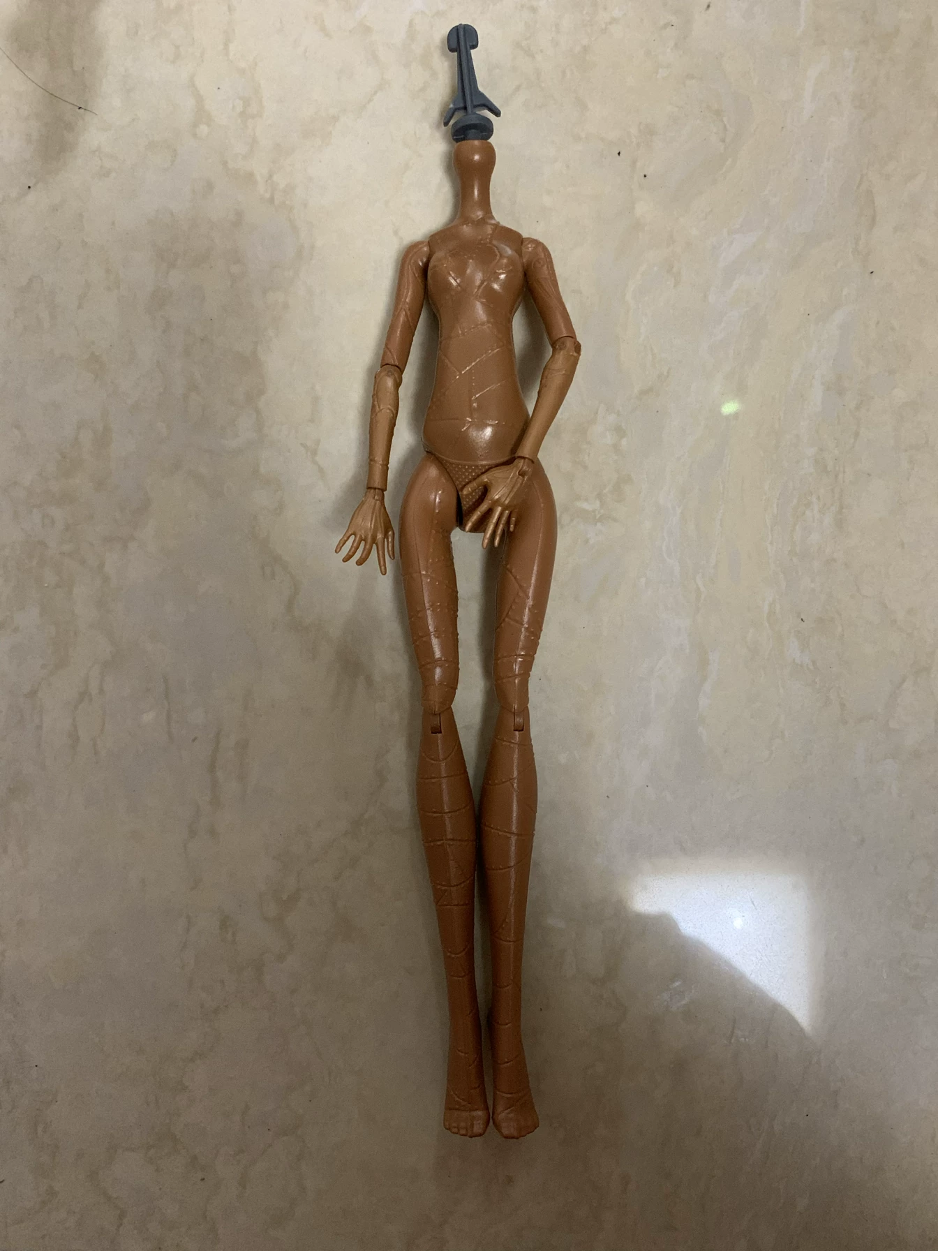 Набор туловищ для кукол (Monster High) в ассортименте — прозрачные и цветные запасные тела, разные образы