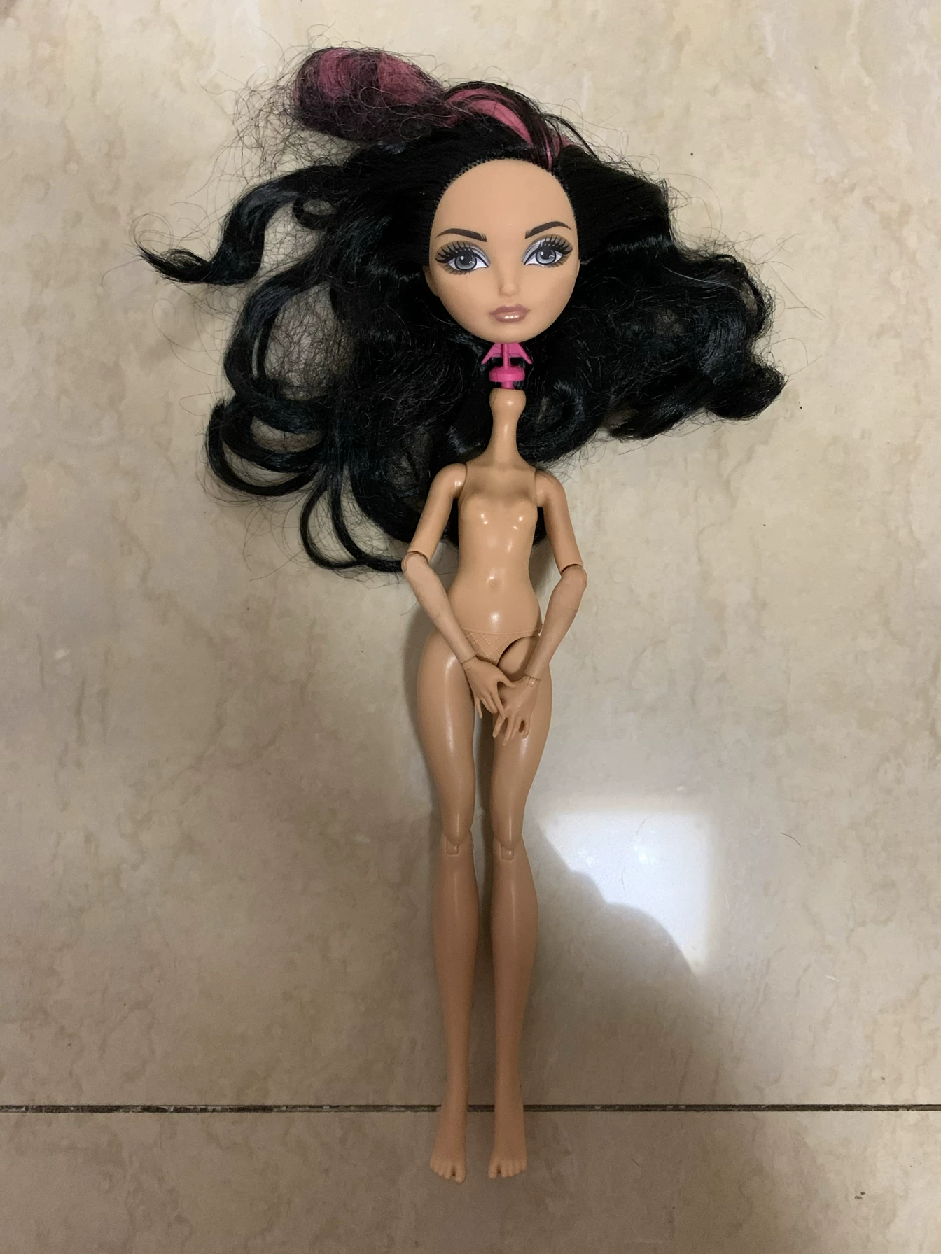 Набор туловищ для кукол (Monster High) в ассортименте — прозрачные и цветные запасные тела, разные образы