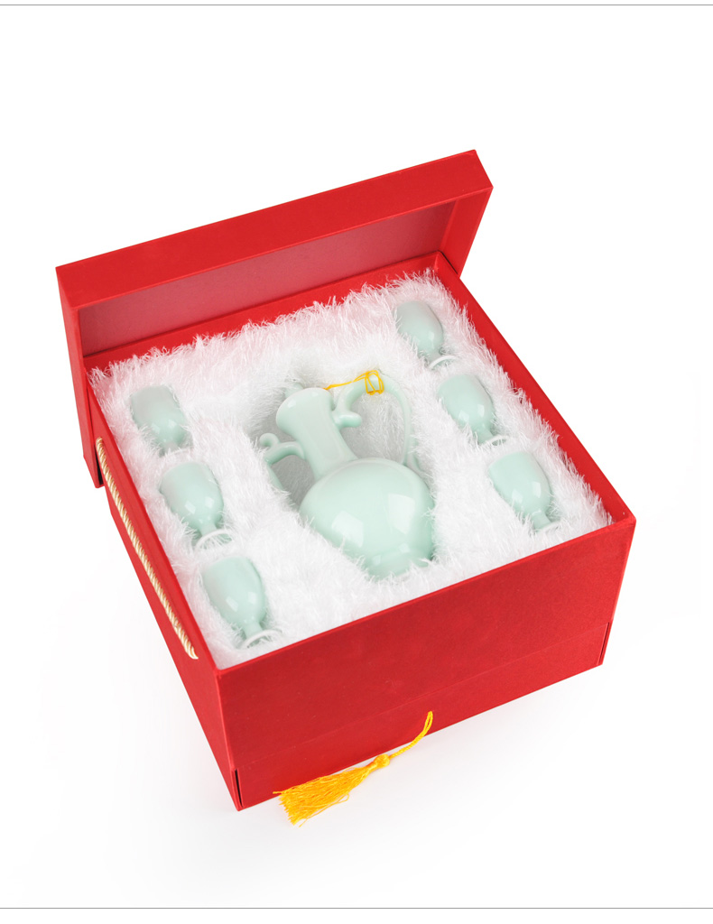 Jingdezhen thin foetus shadow celadon hip ceramic wine suits for Chinese antique white wine a small handleless wine cup glass ipads porcelain household