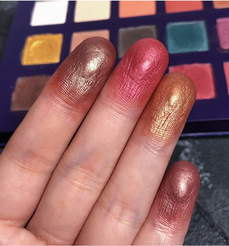 Gemen Starry Sunset 18 Màu Pearlescent Matte Earth Color Polarized Eyeshadow Pan Fly Green Wine Red Renaissance bảng màu mắt innisfree