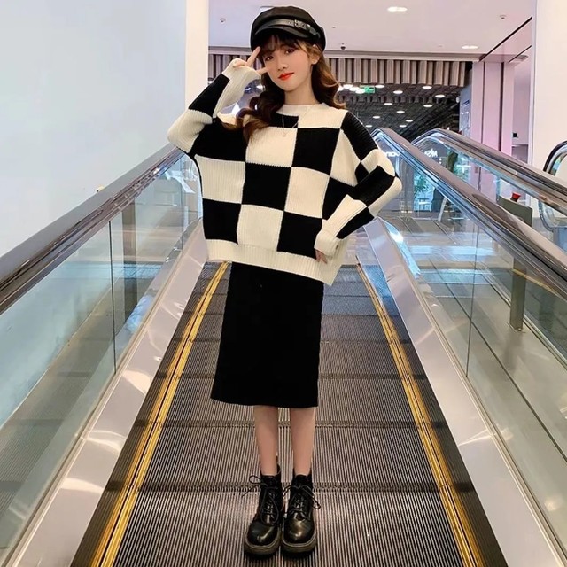 Girls' autumn clothes 2022 new suit skirt big boys and girls net red foreign style fashionable knitted two-piece suit spring and autumn