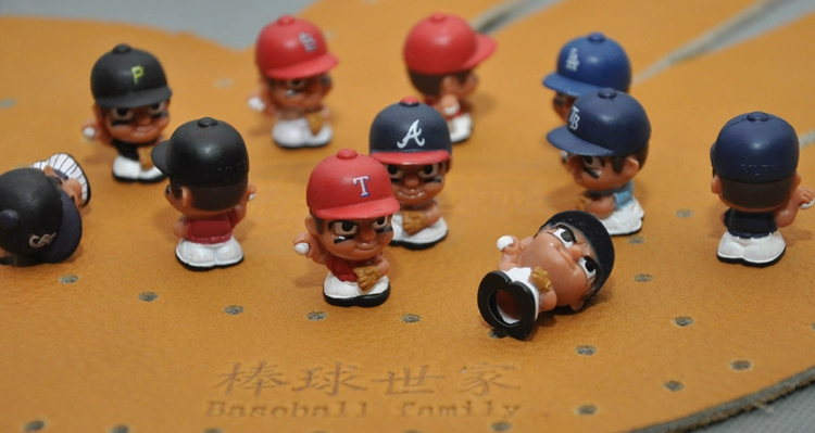 MLB Major League Bóng chày Búp bê Puppet Nhựa Keychain Mặt dây chuyền Yankee Dodge Red Sox Bear Puppet - Bóng chày gậy bóng chày ngắn	