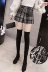 Hương thơm nhỏ lụa sáng eo cao quần short len ​​nữ mùa thu và mùa đông mới kẻ sọc tweed bên ngoài mang giày bốt thủy triều