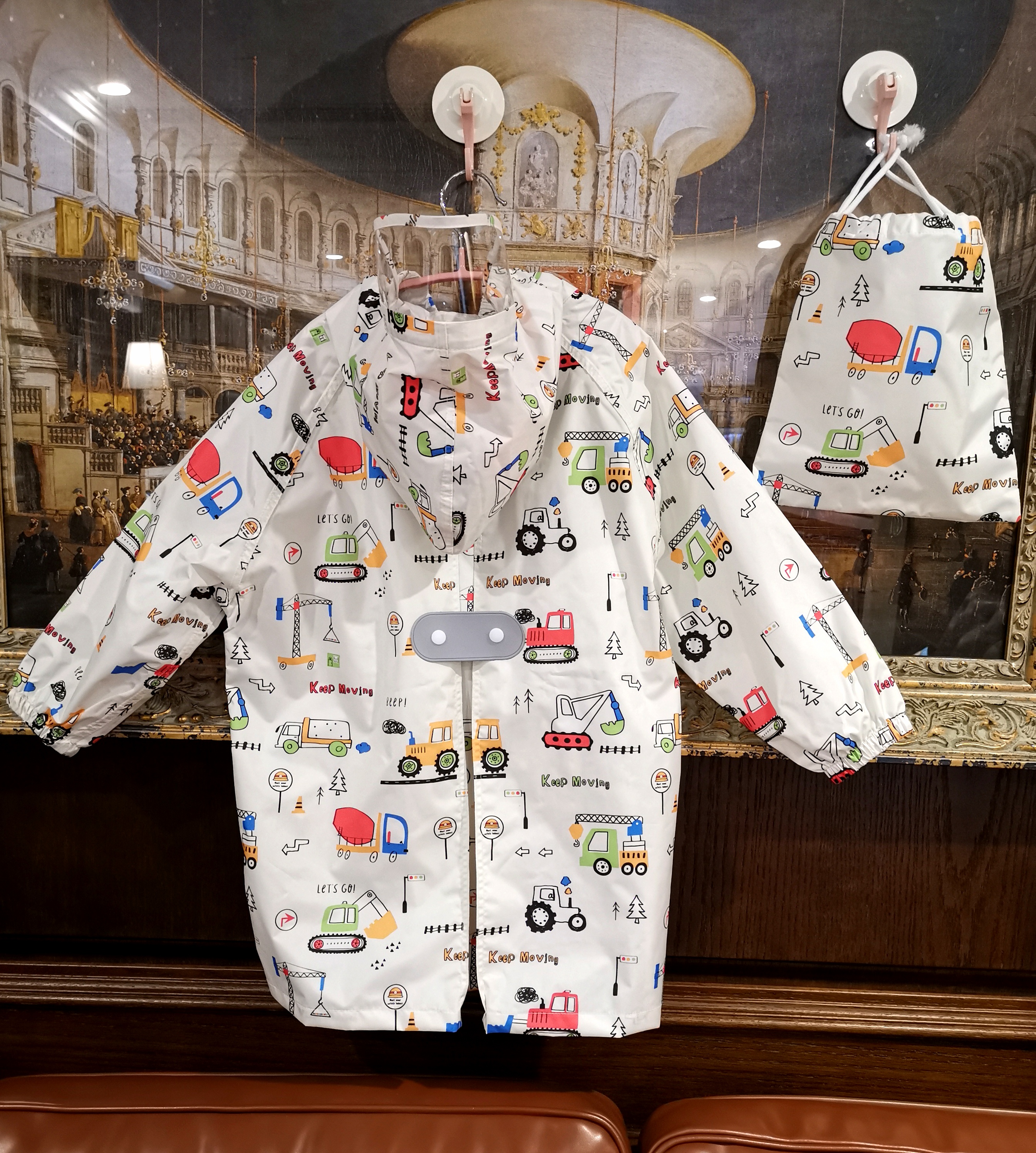 The new Japanese quick-drying light and thin breathable children's raincoat rainstormproof boys and girls kindergarten waterproof poncho primary school students