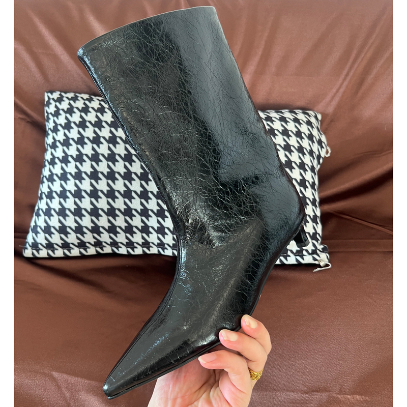 Explosive Pattern Genuine Leather 2026 Autumn and Winter New Wide-Leg Mid-Calf Boots for Women, French Pointed Toe Kitten Heel Versatile Fashionable Short Boots Explosive Pattern Genuine Leather 2026 Autumn and Winter New Wide-Leg Mid-Calf Boots for Women, French Pointed Toe Kitten Heel Versatile Fashionable Short Boots