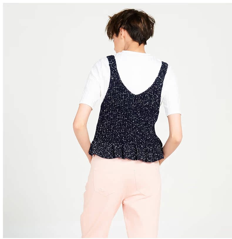 Áo vest nữ mùa thu và mùa đông CacheCache đan áo cổ chữ V chạm đáy áo len nữ không tay áo len ngắn nữ áo len cổ cao