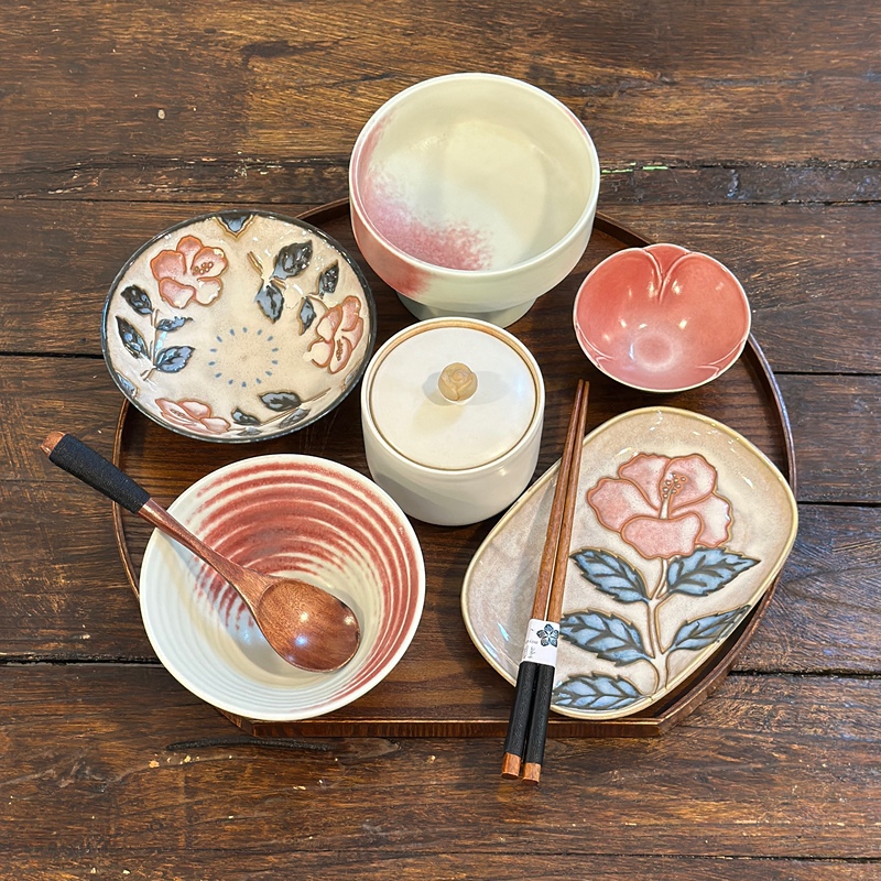 Man Life Boss Lady Rose Fragrance Exquisite and Beautiful Tableware Set for One Person, Bowls, Plates, Cups, and Saucers for Home Restaurant Use Man Life Boss Lady Rose Fragrance Exquisite and Beautiful Tableware Set for One Person, Bowls, Plates, Cups, and Saucers for Home Restaurant Use