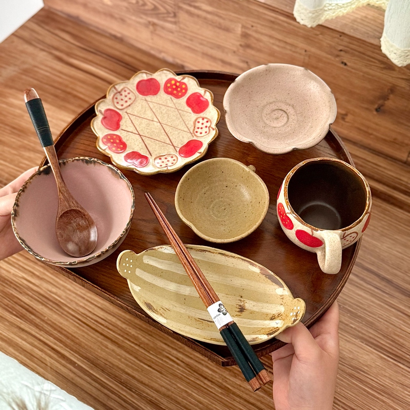 Man Life Boss Lady Berry Fun Vintage Coarse Pottery Tableware Set for One Person, Pastoral Style, High Aesthetic Value, Separate Dining Man Life Boss Lady Berry Fun Vintage Coarse Pottery Tableware Set for One Person, Pastoral Style, High Aesthetic Value, Separate Dining