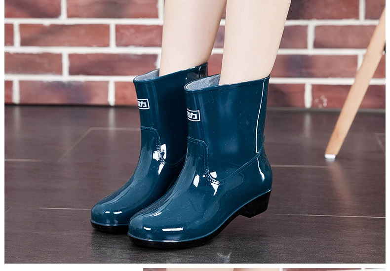Xác thực trở lại với giày đi mưa ấm áp thời trang của phụ nữ cộng với nhung cotton ống ngắn đi mưa có thể tháo rời bằng vải bông chống trượt