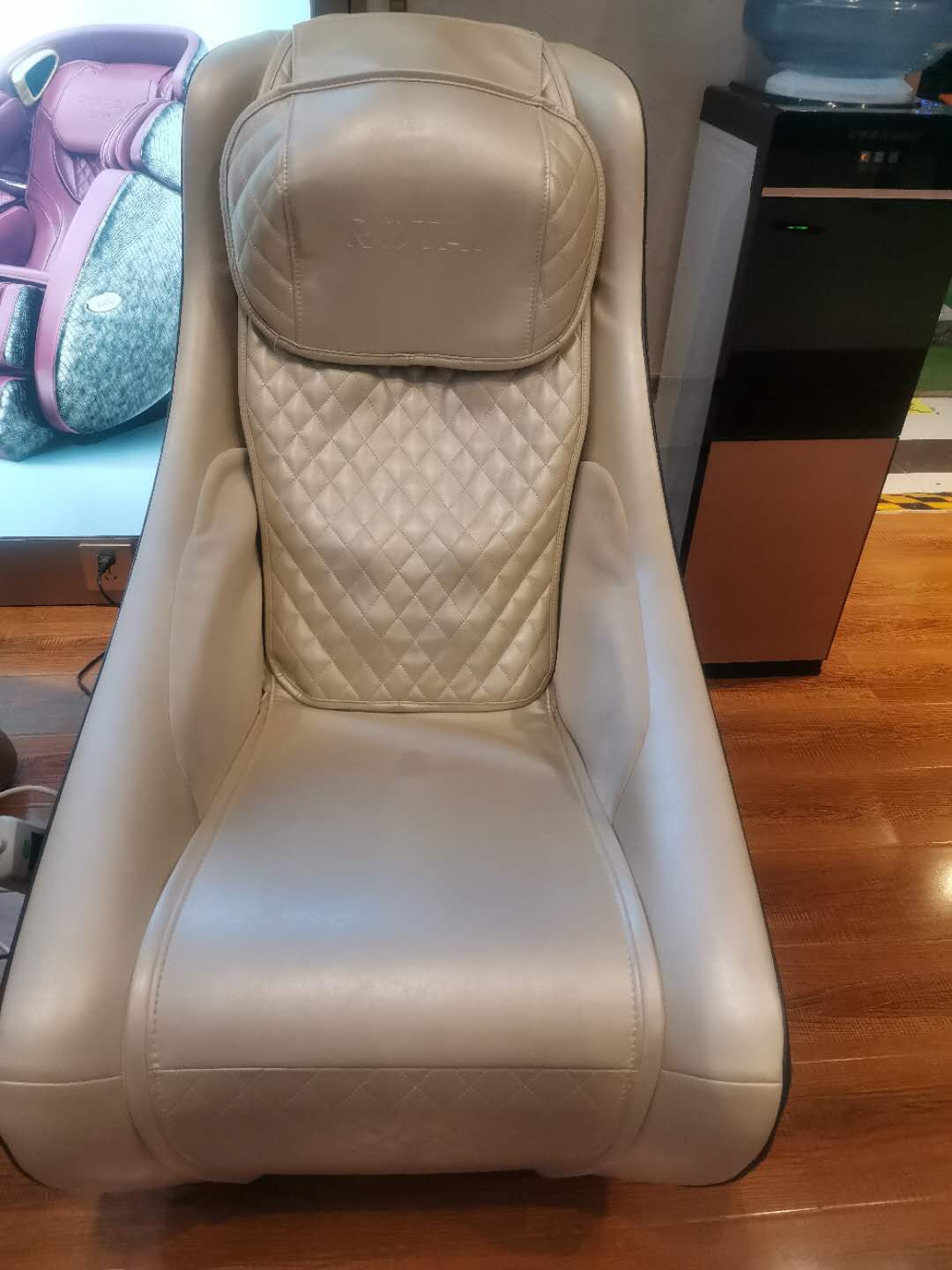 Electric massage chair body multifunctional fully automatic sofa small Rongtai massage chair RT5360) Kunming Hongxing