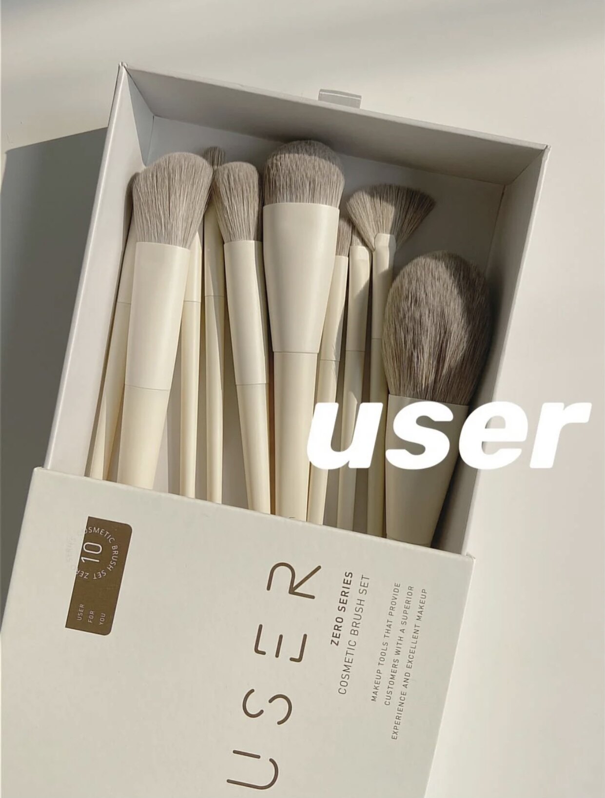 Milk coconut grey USER MAKEUP BRUSH 10 ZERO DEGREES SERIES MORANDI SOFT POWDER BRUSHED BLUSH BRUSH EYE SHADOW BRUSH