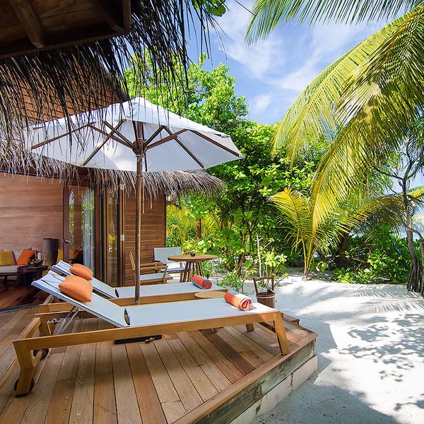 沙滩别墅-Beach Villas 房型图片及房间装修风格(蜜莉喜岛 Mirihi Island Resort)海岛马尔代夫 