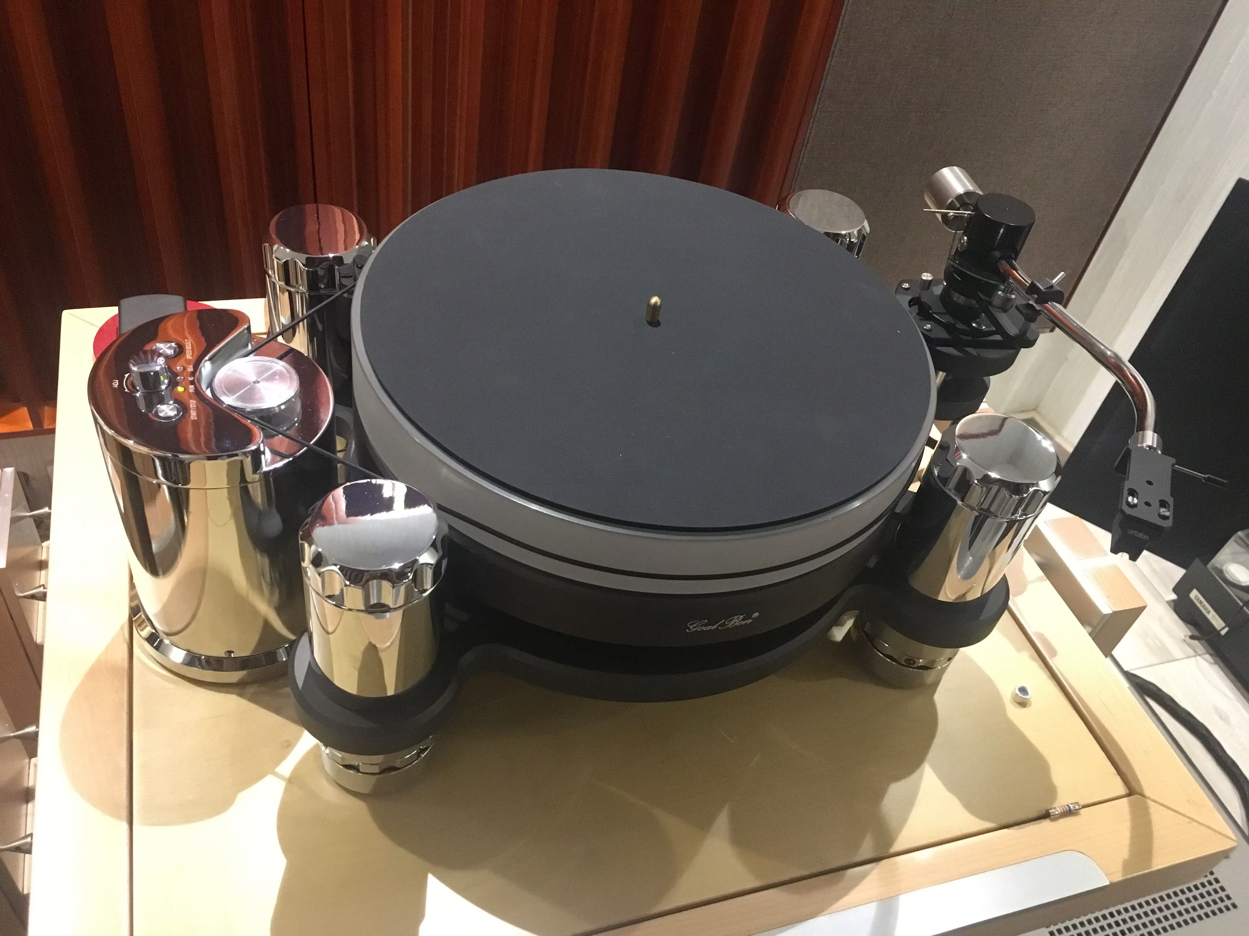 这年头他人买黑胶唱机。高班GoalBon新品真能够杀疯了？