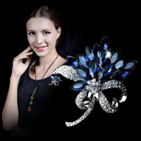 New Korean style bouquet diamond brooch fashion girls clothing accessories corsage pin shawl scarf women and men