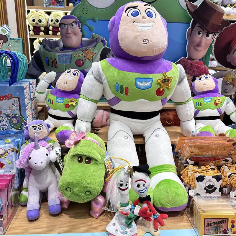 Miniso Disney Toy Story Series Buzz Lightyear Sitting Figure Wedding Figurine Miniso Disney Toy Story Series Buzz Lightyear Sitting Figure Wedding Figurine