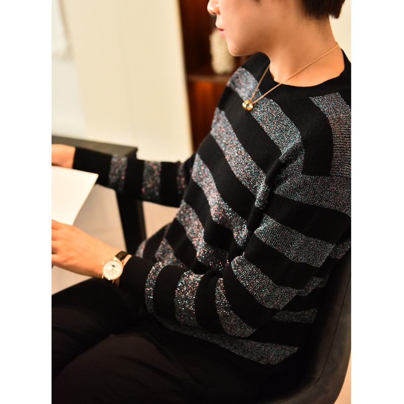 The charm of colorful glow plumes Bling black stripes Merino fine wool knitted sweater