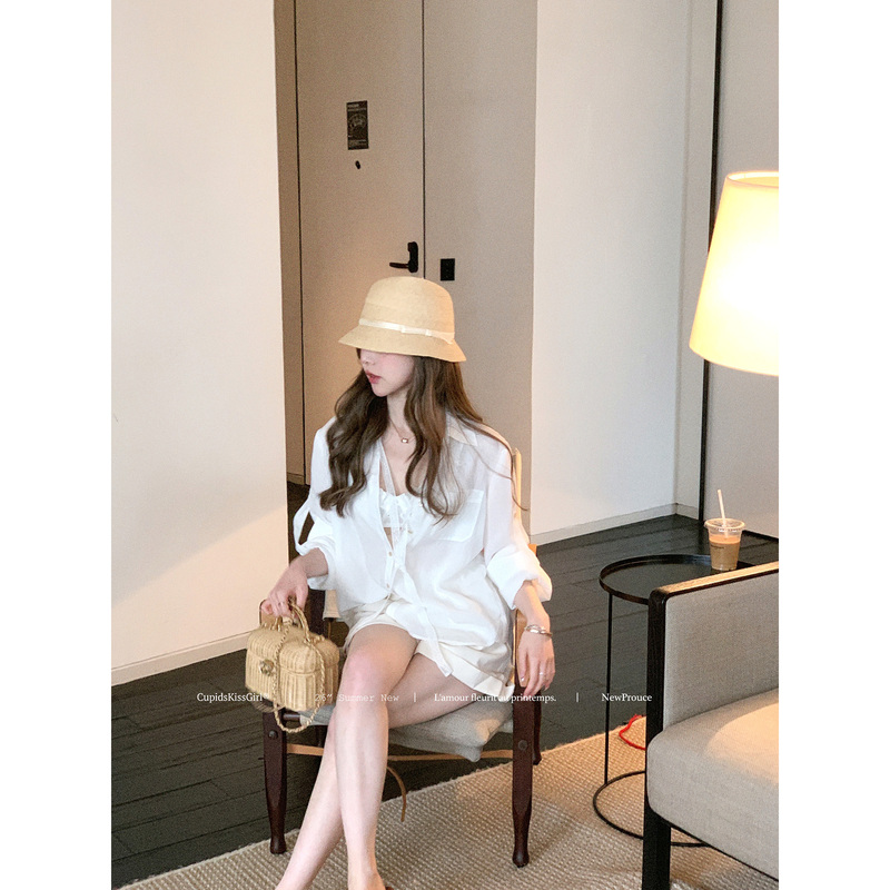 Csk Cupid's "Antique Musk Fragrance" Ethereal and Light Lace Ribbon V-Neck Simple Slimming Linen Shirt Csk Cupid's "Antique Musk Fragrance" Ethereal and Light Lace Ribbon V-Neck Simple Slimming Linen Shirt