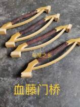 Thrush bird cage accessories Special cage door for fighting birds Double station stick in front of the door pepper wood jump bar Guizhou cage