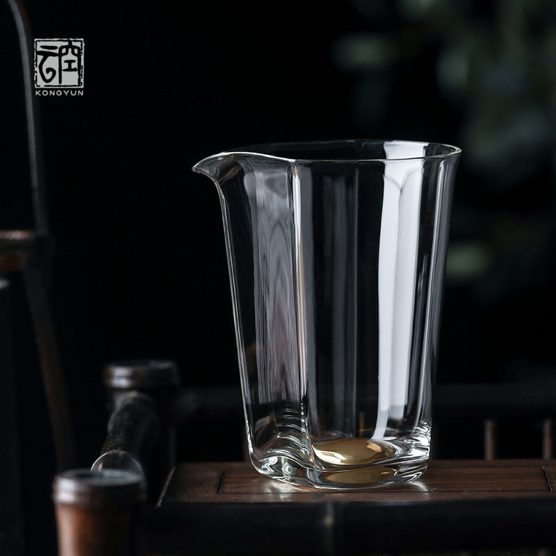 Empty Cloud Golden Rhino Bird Glass Fair Cup Japan Large Capacity Building Water Kongfu Tea Leaking Integrated Tea Cup Sharp Mouth Coffee