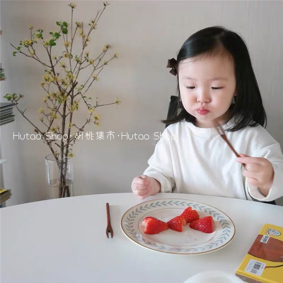 Walnuts Bazaar Spring Burst leaf veins Phnom Penh white ceramic discs linen West dinner plate sweet pint export quality