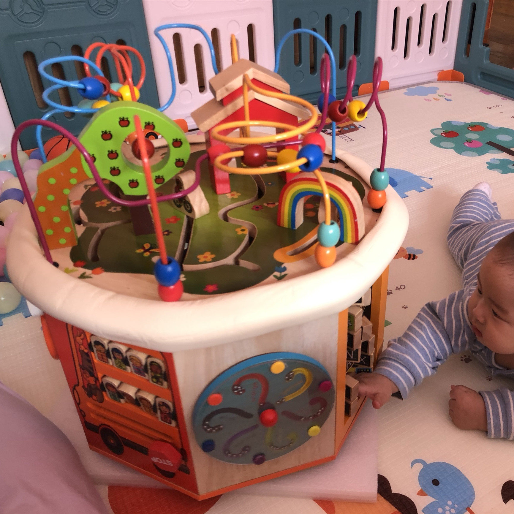 Export children's large multi-functional beaded treasure box 1-2-3 years old baby baby early education puzzle beaded toy