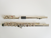 Phoenix music sixteen holes long flute 16 holes long flute E key open pore plated nickel long flute giver a pair of gloves