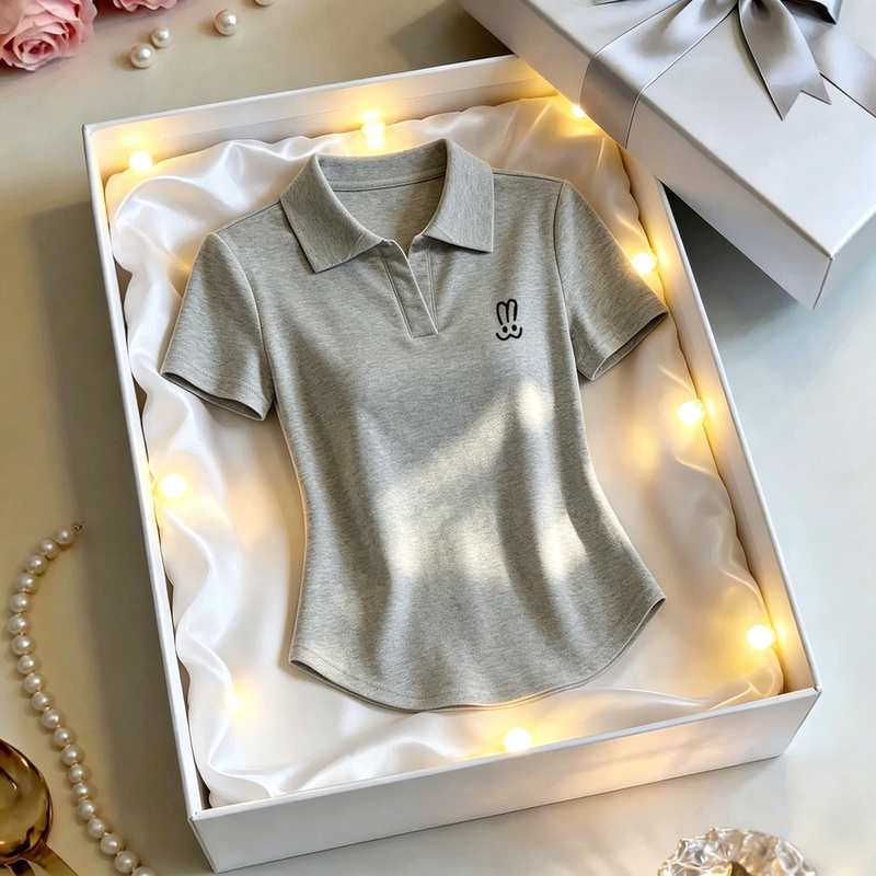 Korean Style Gray Polo Shirt with Lapel Short-Sleeved T-Shirt for Women in Summer with Cartoon Print, Slim Fit, Versatile Casual T-Shirt