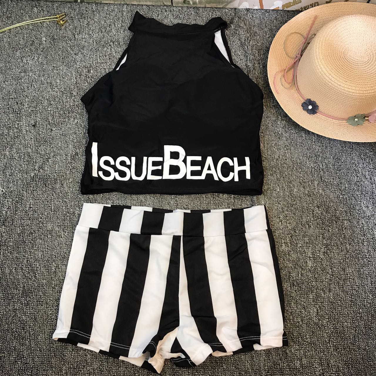 Swimsuit teenage girl Three sets conservative small breasts small fragrant wind retro flat corner high collar red student Korean spa cute