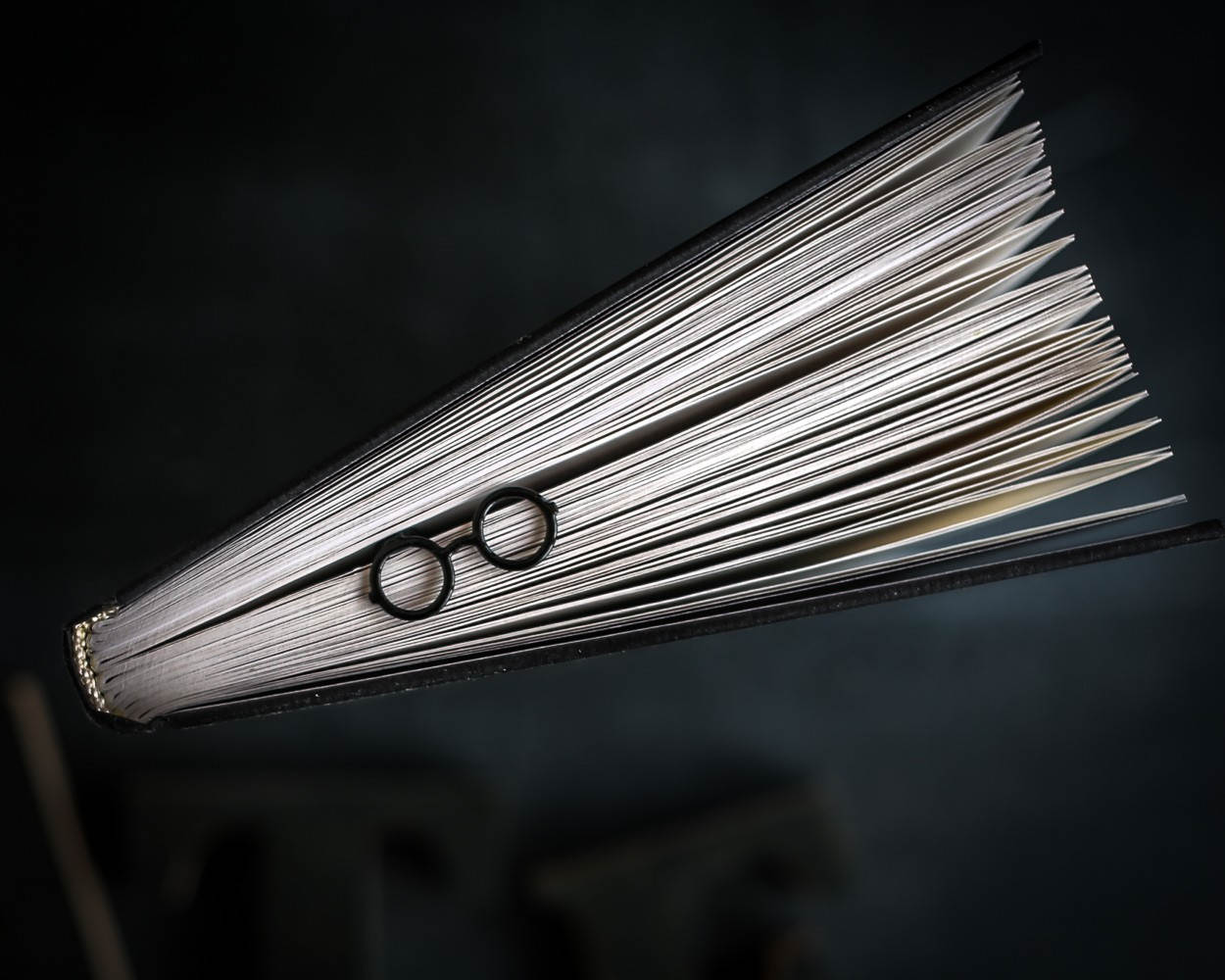 如何获取智能眼镜展会指南？一探隐形科技世界