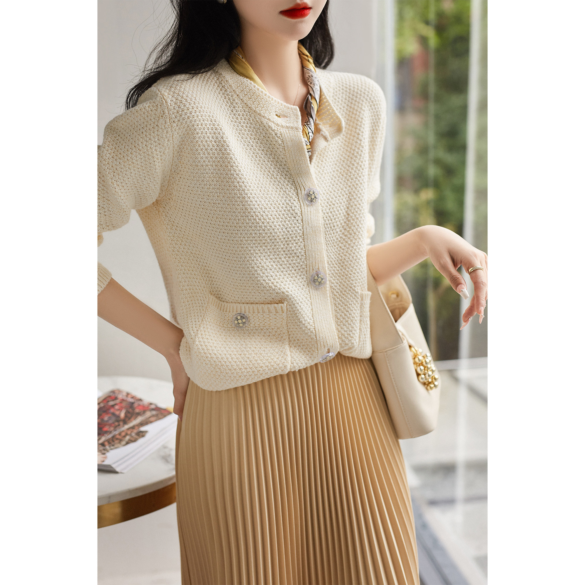 い Morandi color pineapple texture fixed dyeing and weaving cashmere cotton fragrant cardigan EGZY56362