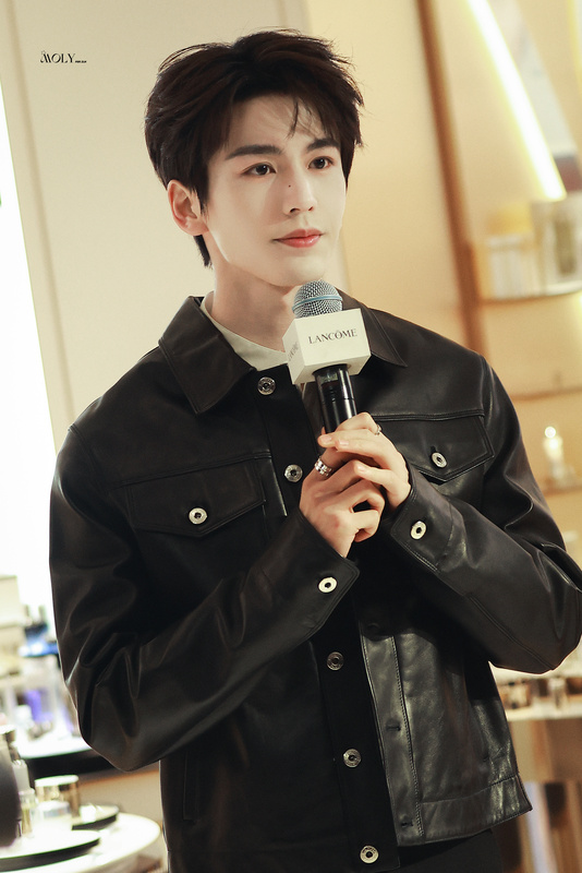 Zhang Linghe Celebrity Style Leather Jacket Black Classic Simple Lapel Men's Coat Casual Top Spring and Autumn Leather Jacket