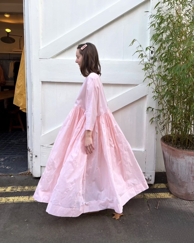 Egg Florence Solid Color Large Hem | Artistic Loose Heavy Pleated Kim Min-Hee Style Dress