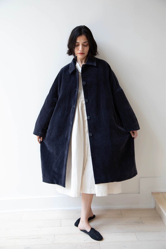 Niche Art Fashion |   Casey Autumn and Winter Velvet Cotton Long Coat
