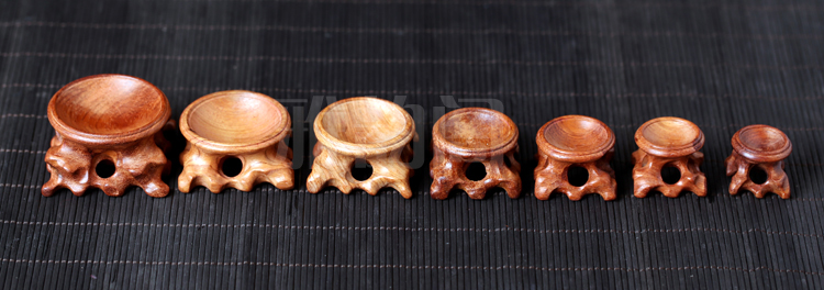 Wenwan quả bầu nhỏ quả óc chó pha lê tròn rắn gỗ cơ sở rỗng gỗ gụ chạm khắc thủ công đồ trang trí - Trang trí nội thất decor phòng ngủ đơn giản