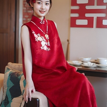 New Chinese-style dressing gown for female brides engagement party toasting dress red jumpsuit improved sleeveless cheongsam