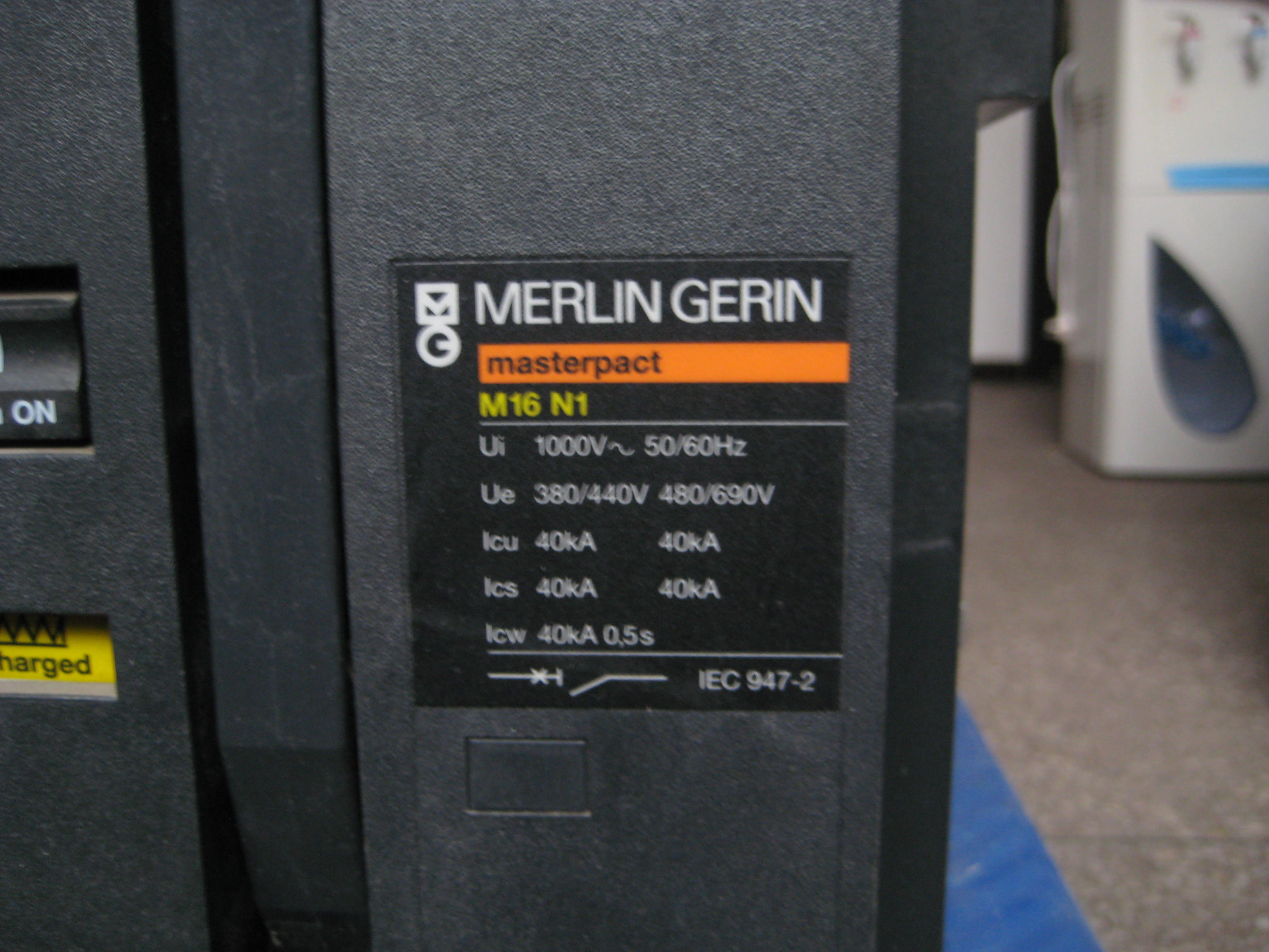 M16N1 Masterpact Merlin Gerin 1600A Frame Circuit Breaker