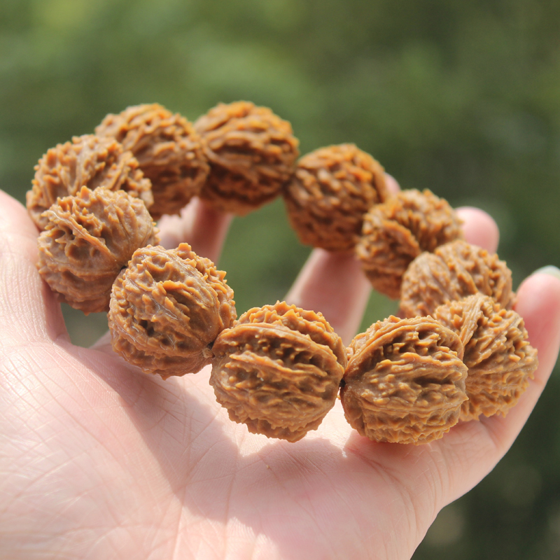 Pure Mountain walnut wild official hat Hand strings Spurs with more than 11 seeds selected positive round short pile text to play the gym Eight-en-Taobao