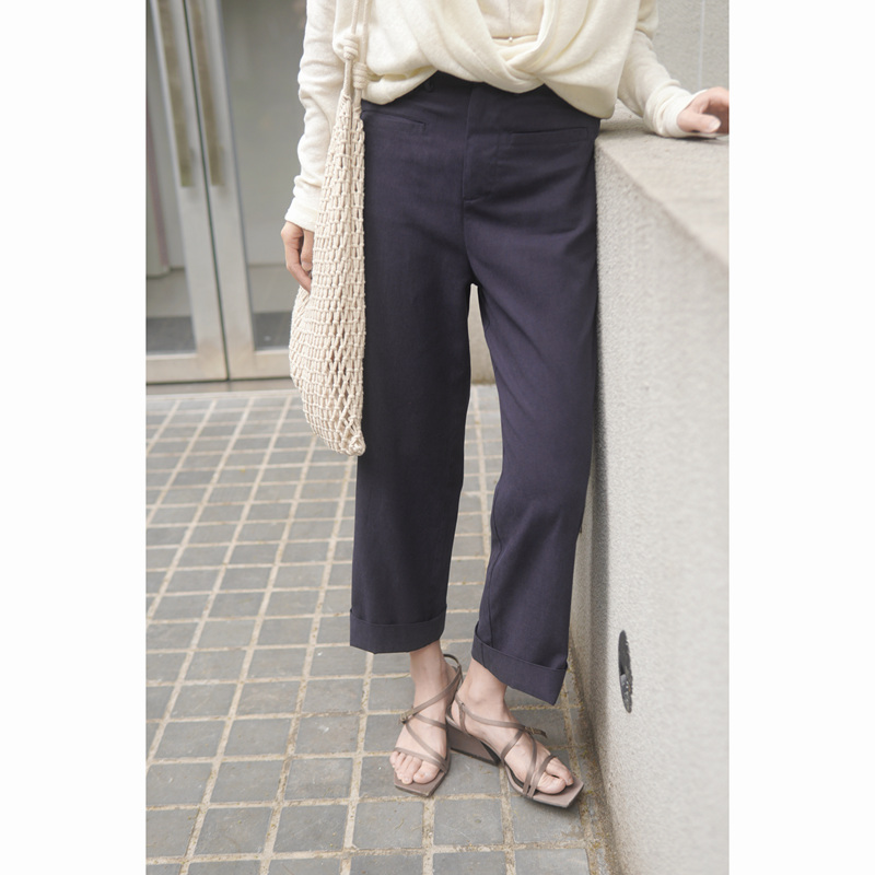 Self a Part French-Style Relaxed Fit Tencel/Cotton Loose Straight Nine-Point Pants Self a Part French-Style Relaxed Fit Tencel/Cotton Loose Straight Nine-Point Pants