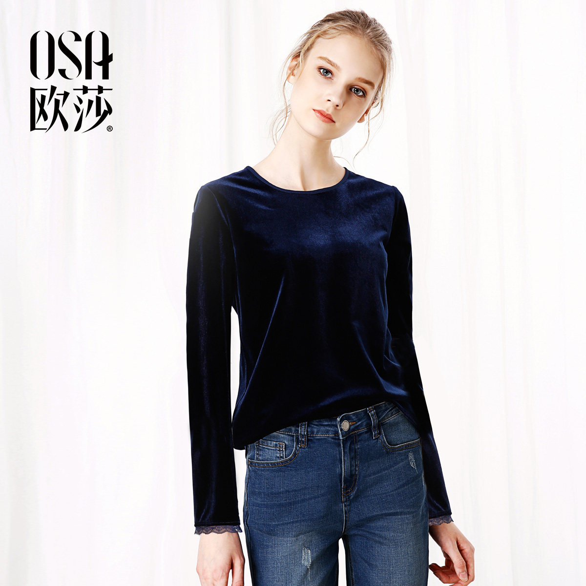 OSA欧莎2017秋装新款女装丝绒圆领T恤显瘦蕾丝边上衣C11017