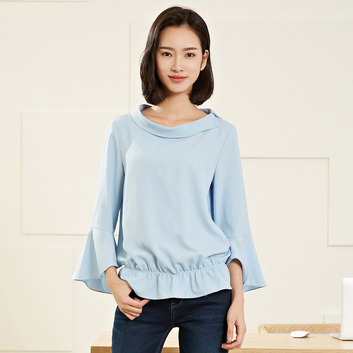 OSA欧莎女装2017春装新品 喇叭袖 飘逸 衬衫A12023