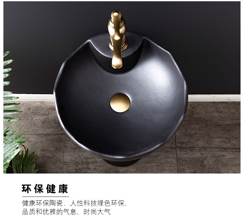 Ceramic basin floor balcony is suing the lavatory retro column pillar household toilet lavabo. 2