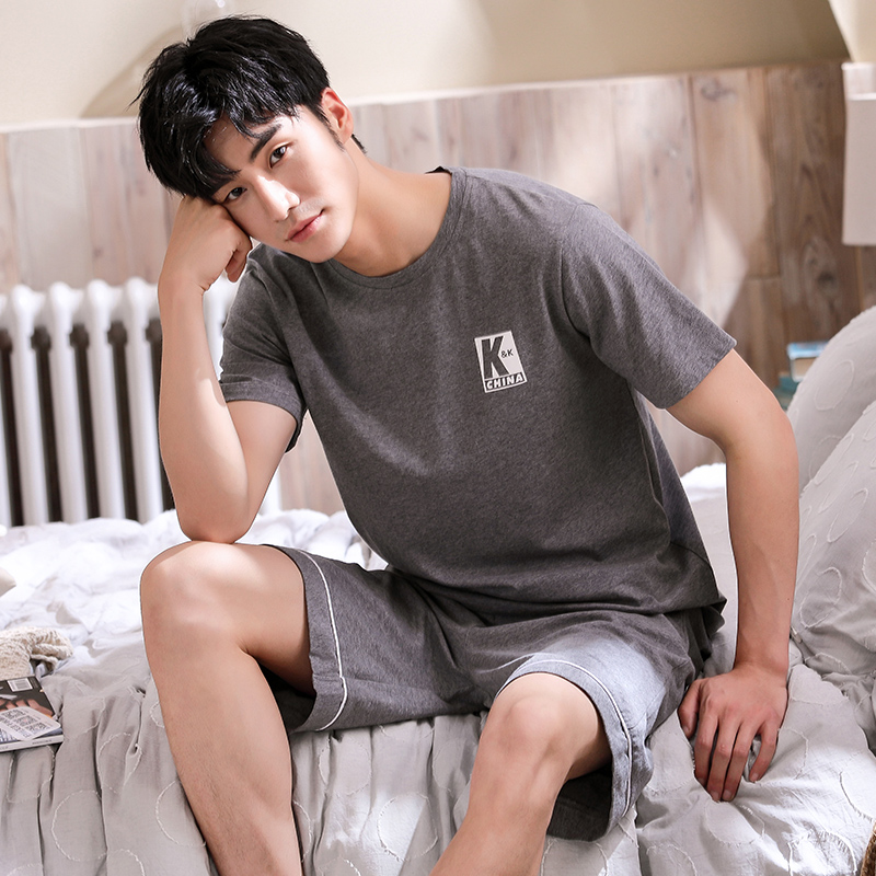 trẻ Summer mens đồ ngủ mùa hè mỏng bông quần short có thể mặc giản dị quần áo nhà hai mảnh bộ.