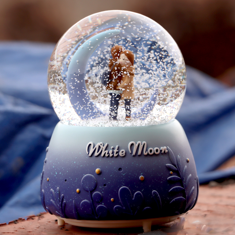 Sky City Octaonic Box Water Crystal Ball Romantic Valentine's Day Girl Glowing Snowflake Glass Music Box Birthday Present