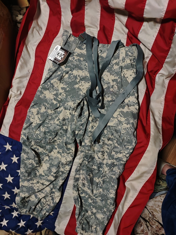 Brand New American-Made Us Military Version Original Issue Army Acu Ucp Color Ecwcs L5 Softshell Pants Ss Brand New American-Made Us Military Version Original Issue Army Acu Ucp Color Ecwcs L5 Softshell Pants Ss